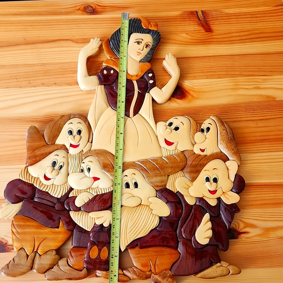 Disney, Large 3D Wall Art, Snow White & 7 Dwarfs, Handcrafted, Multiple Woods. - Picture 5 of 7